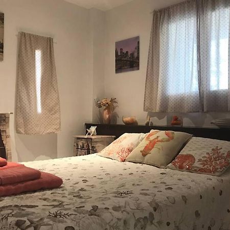 Apartamento En La Playa De Calafell. Barcelona المظهر الخارجي الصورة