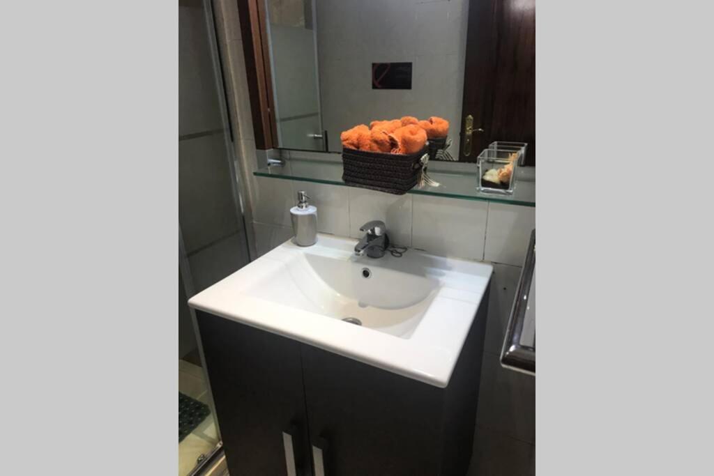 Apartamento En La Playa De Calafell. Barcelona المظهر الخارجي الصورة